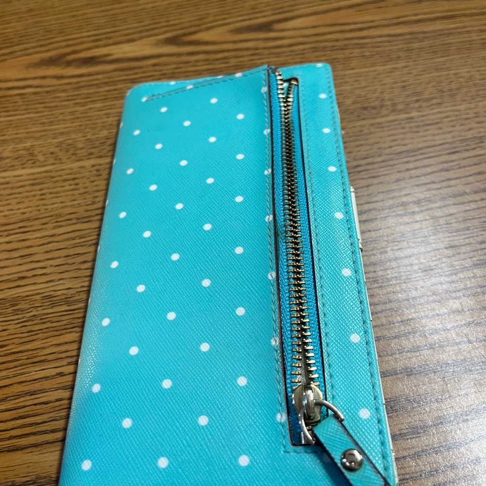 Kate Spade Turquoise and White Polka Dot Wallet EUC